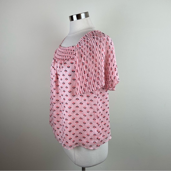 Ann Taylor Light Blush Pink Floral Smocked Short Sleeve Flutter Blouse Top S - Picture 6 of 7
